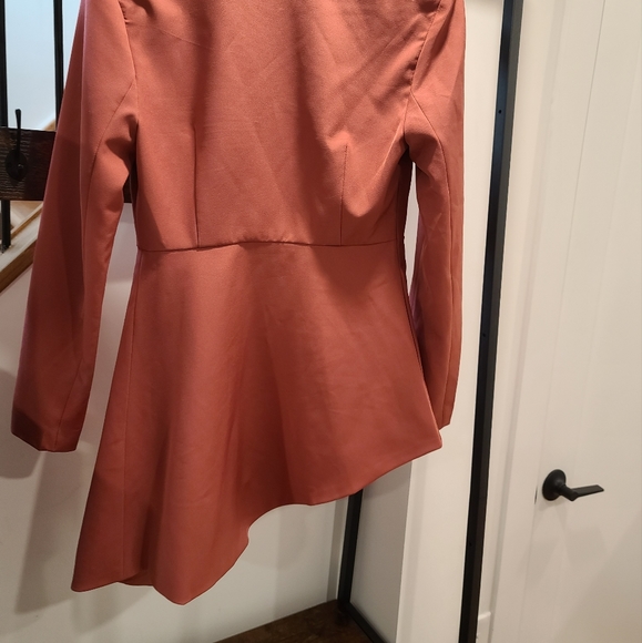 (SOLD) Asymmetrical Blazer in dusty rose colour - Picture 6 of 6